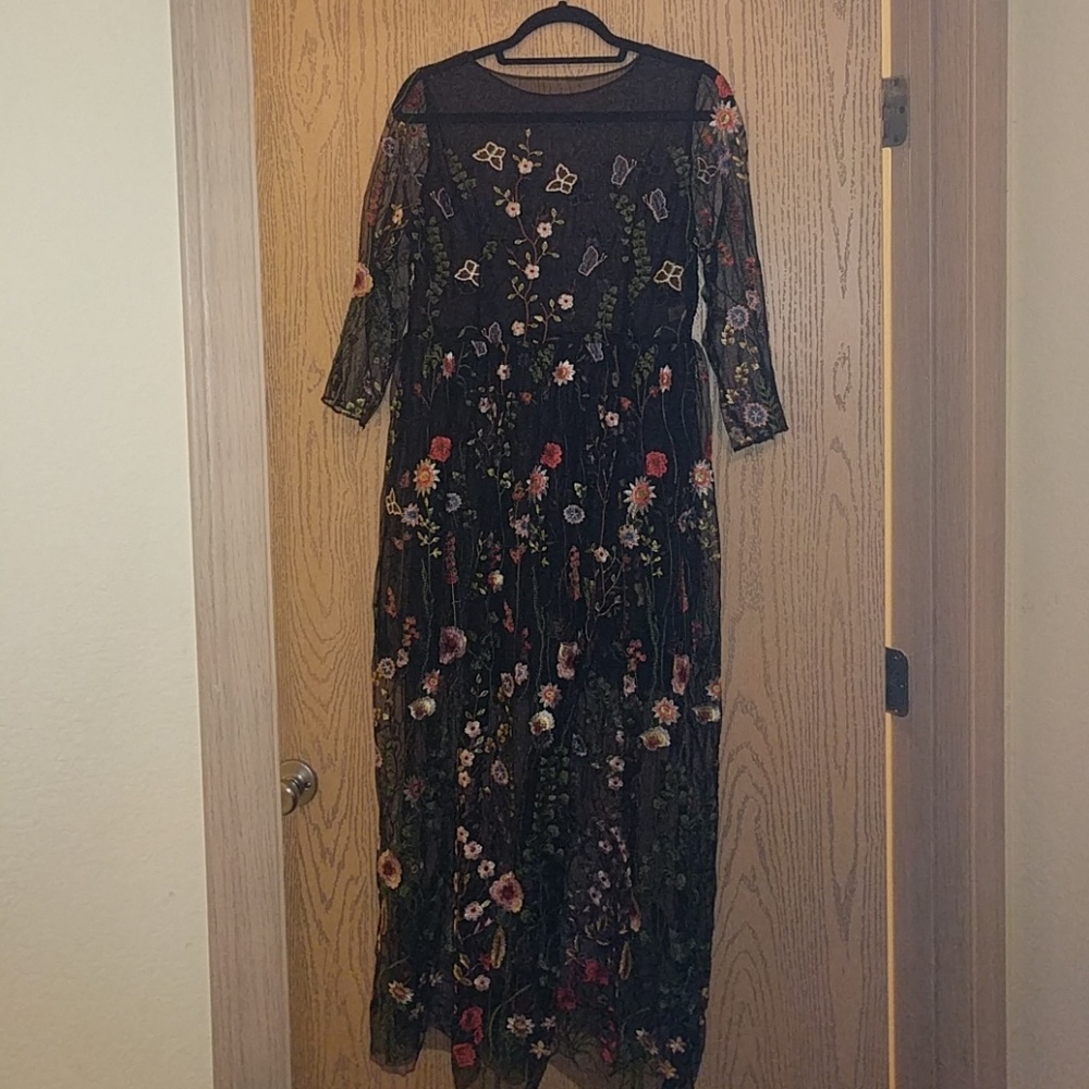 Perfect Easter dress 🐣 Sheer, flower dress